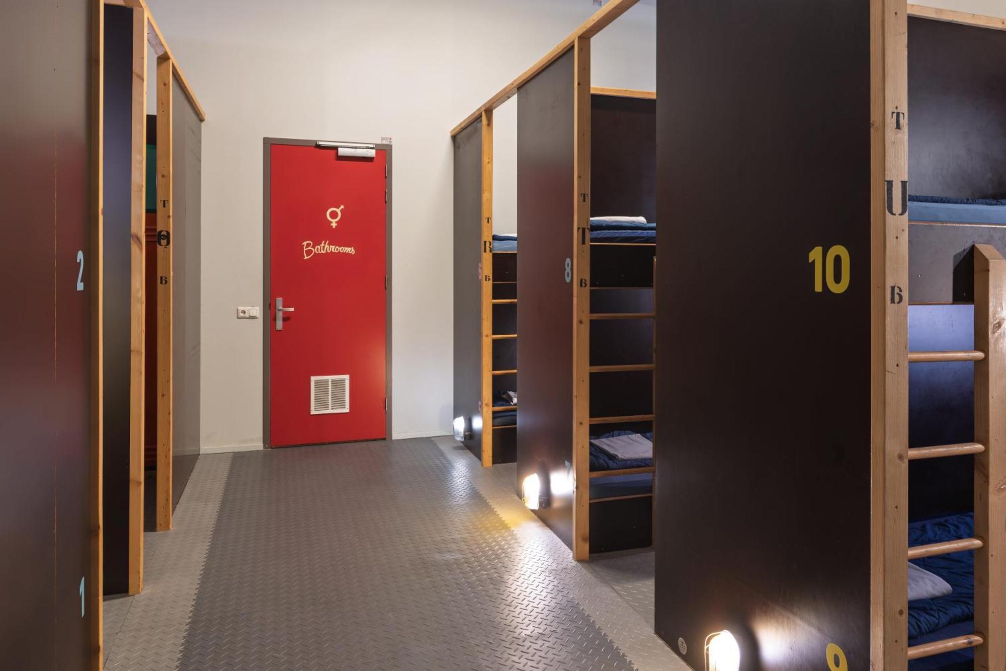 Stayokay Hostel Eindhoven - Blue Collar Екстериор снимка