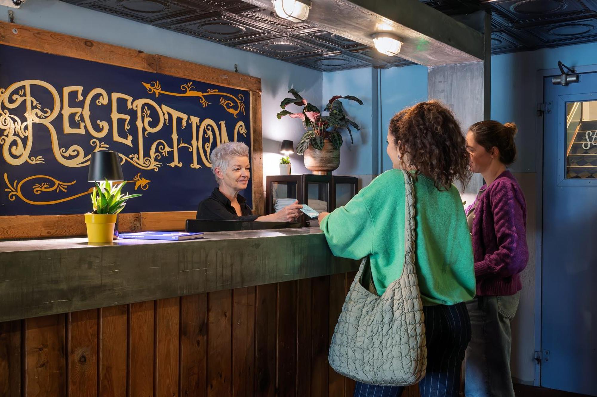 Stayokay Hostel Eindhoven - Blue Collar Екстериор снимка