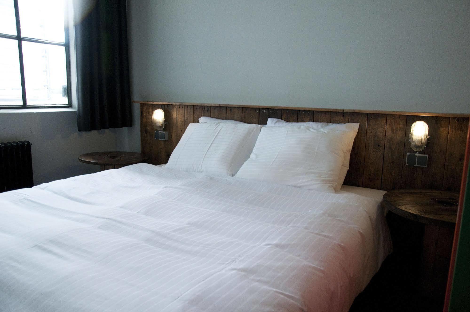 Stayokay Hostel Eindhoven - Blue Collar Екстериор снимка