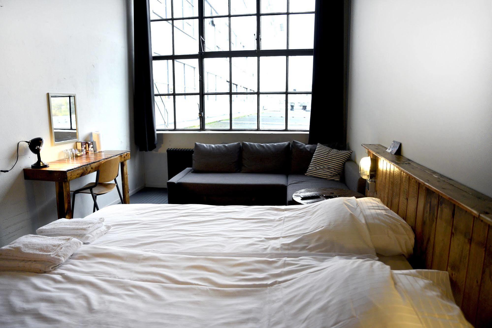 Stayokay Hostel Eindhoven - Blue Collar Екстериор снимка